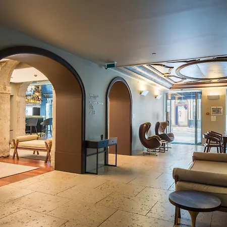 Hotel Da Baixa 4*