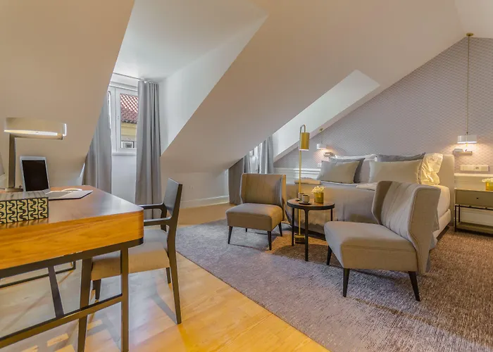 מלון Da Baixa 4*